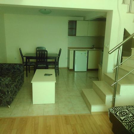 Apartments Bizone Каварна Екстер'єр фото