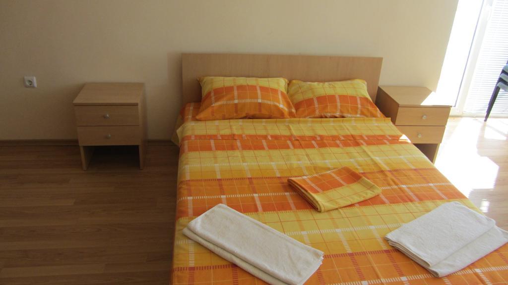 Apartments Bizone Каварна Номер фото
