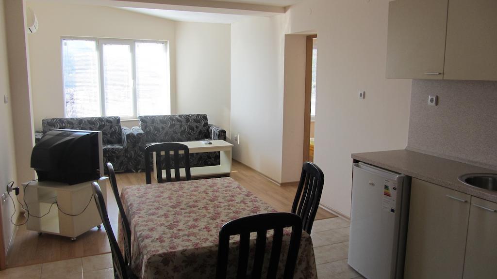 Apartments Bizone Каварна Номер фото